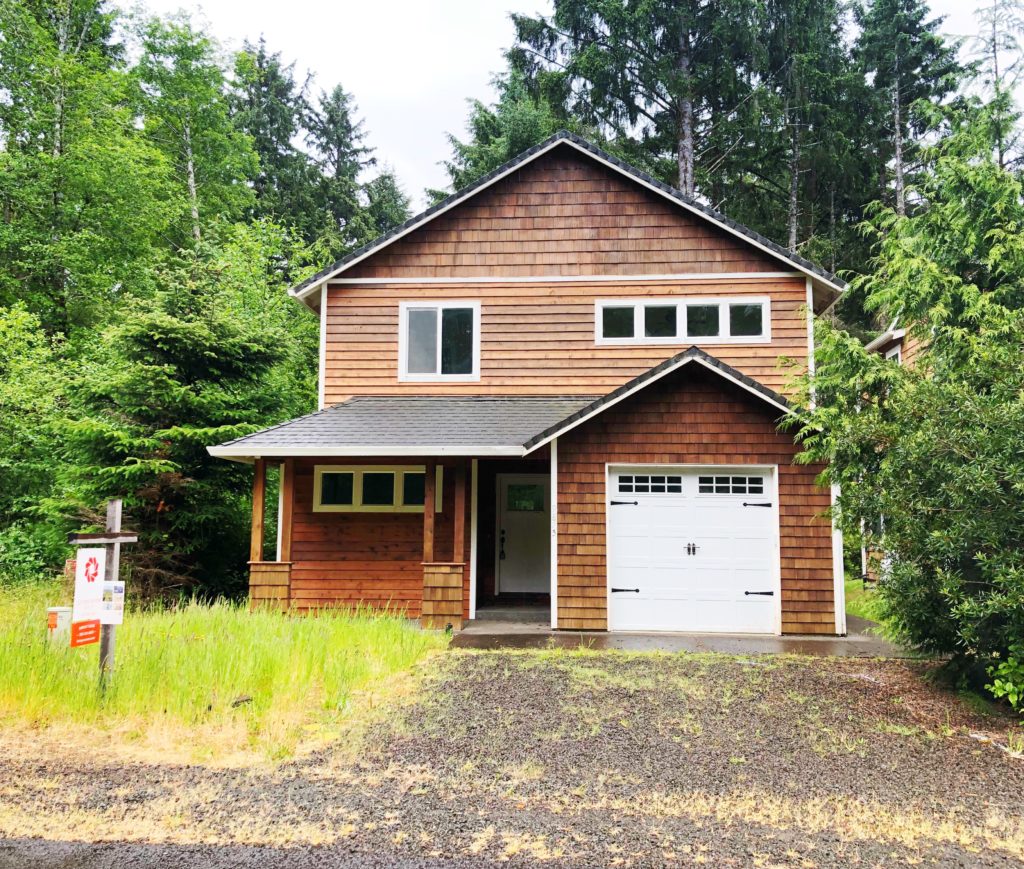 New Neighbors in Nedonna! Living Room Realty Manzanita Real Estate