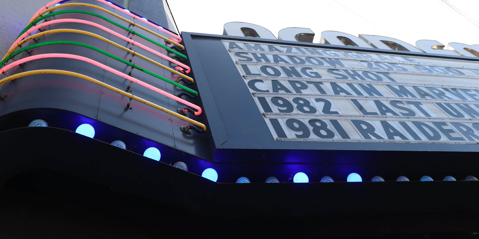 Montavilla Real Estate Living Room Realty