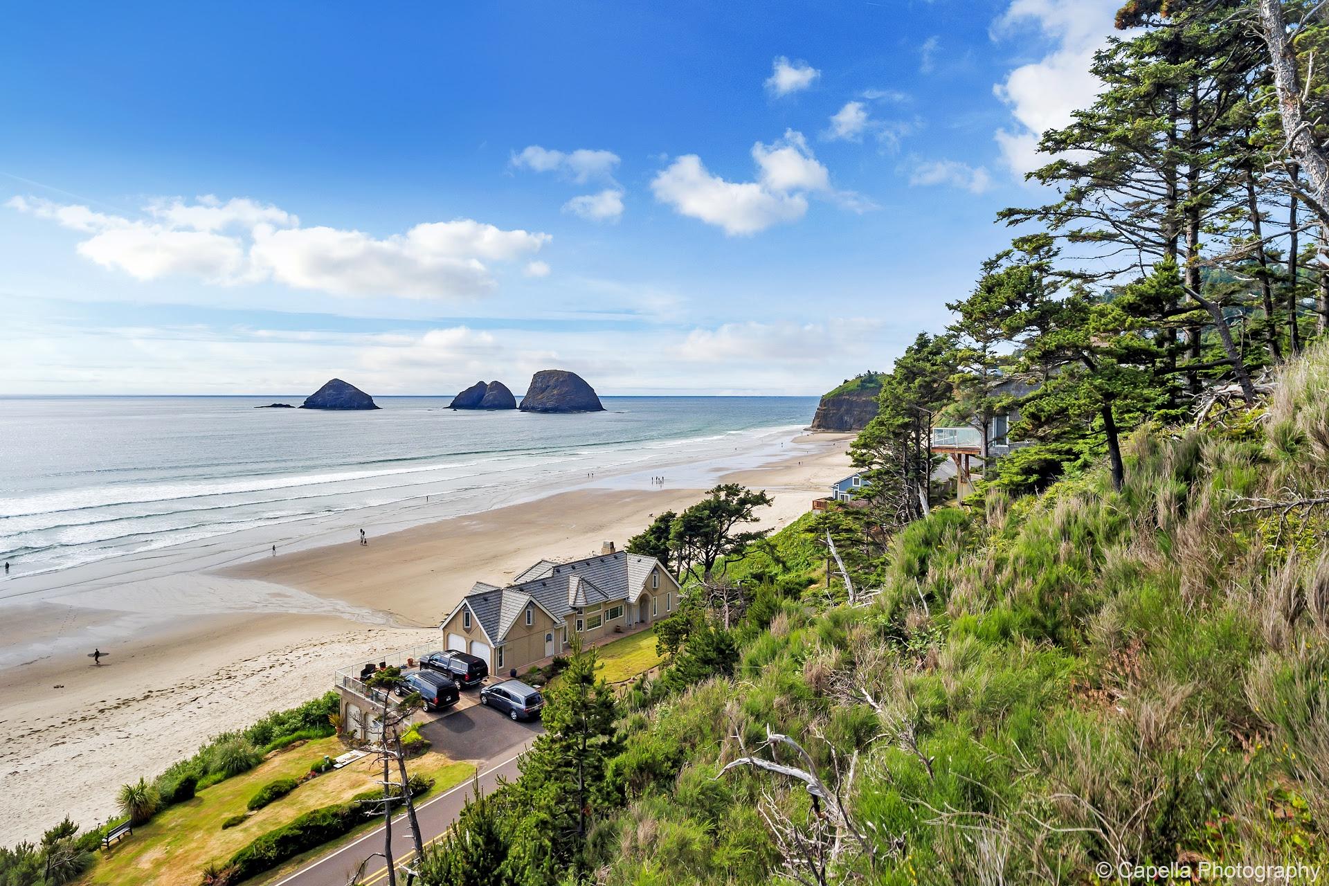 Large Oceanside Homesite Overlooking Netarts Bay Living Room Realty