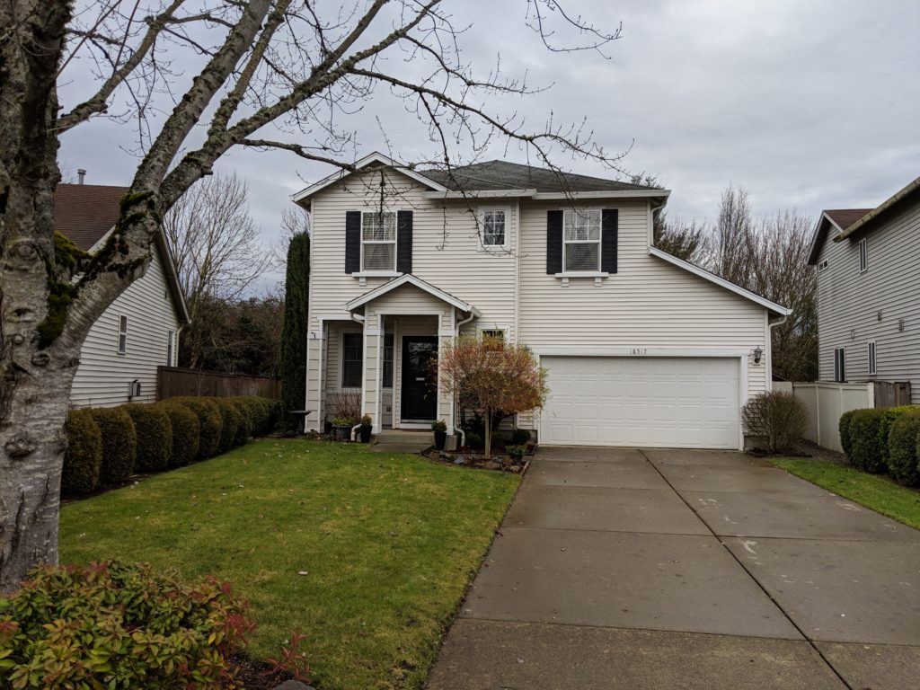SOLD! Fishers Creek in Vancouver, WA Living Room Realty