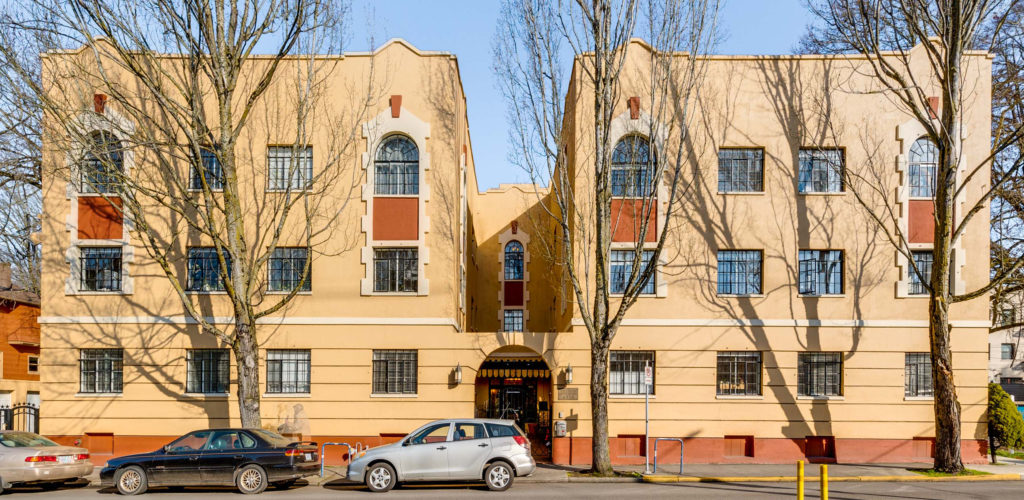 Just Listed CLASSIC AND TRANQUIL BELMONT CONDO Living Room Realty