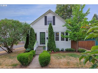 Winning Woodstock Farmhouse