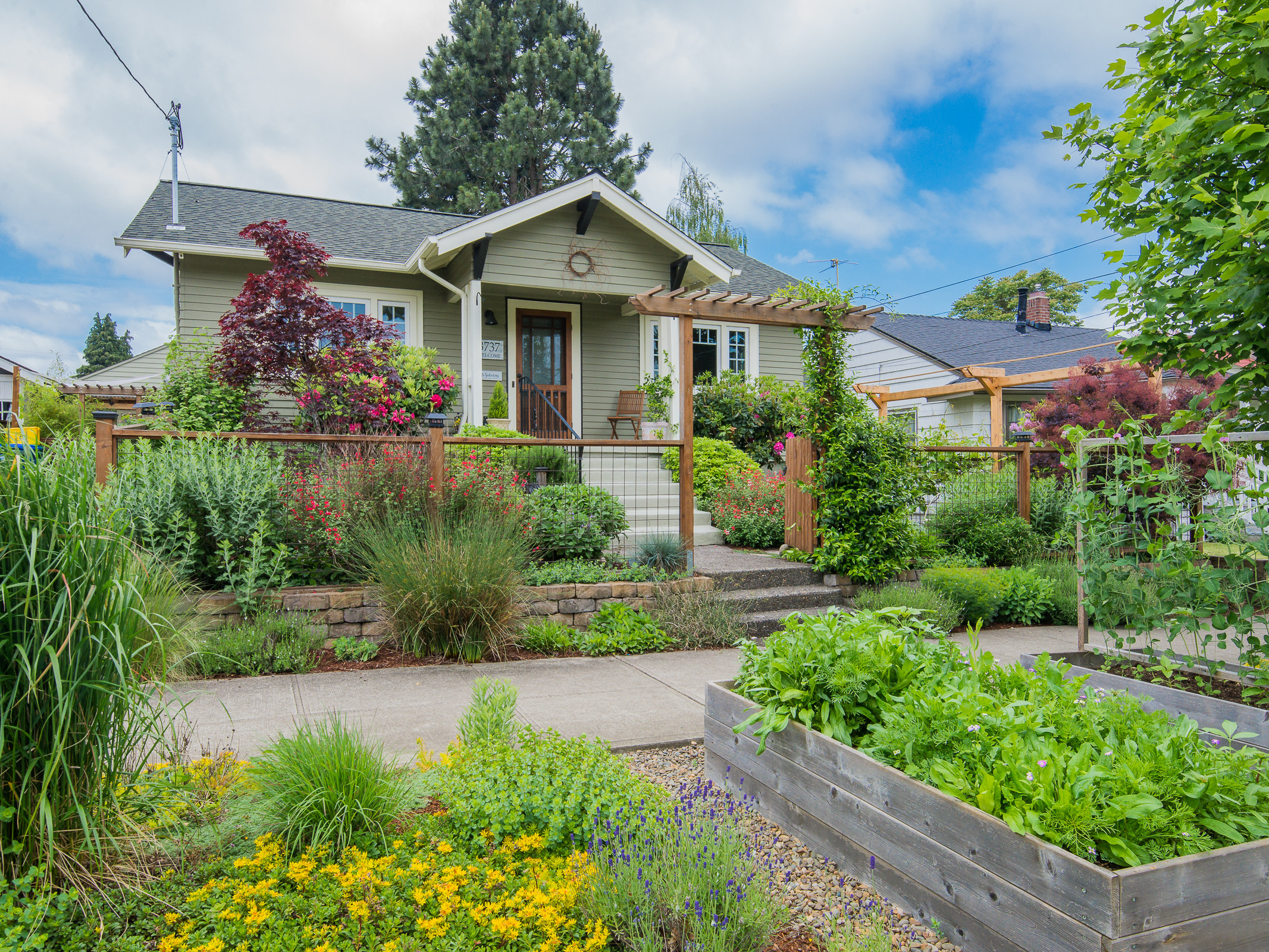 JUST LISTED | JEWEL OF ROSE CITY