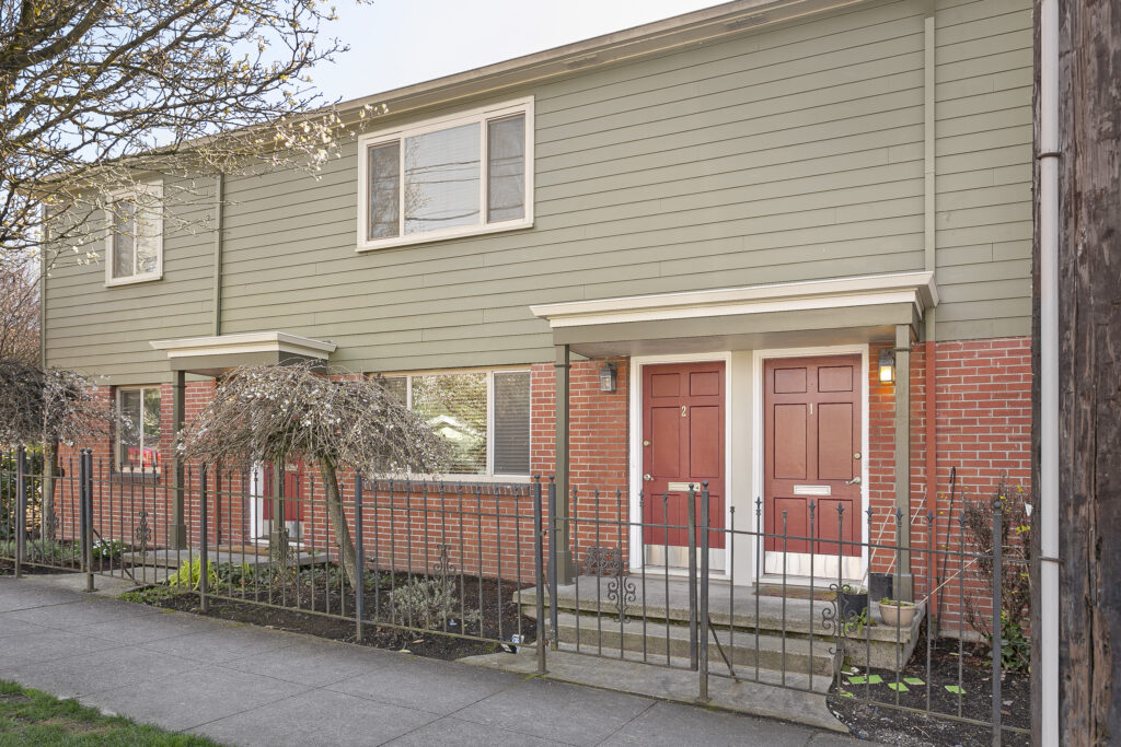 Just listed Charming Richmond Townhome Living Room Realty