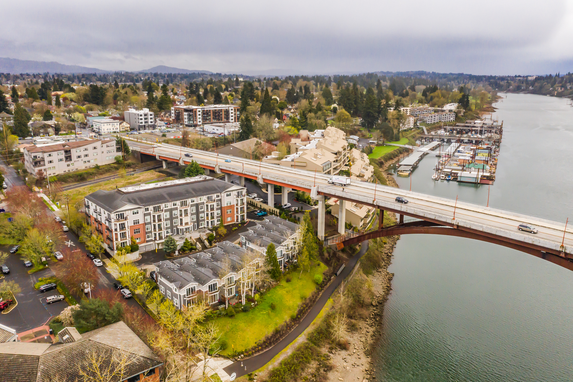 Just Listed: Sellwood River-Bridge View Condo