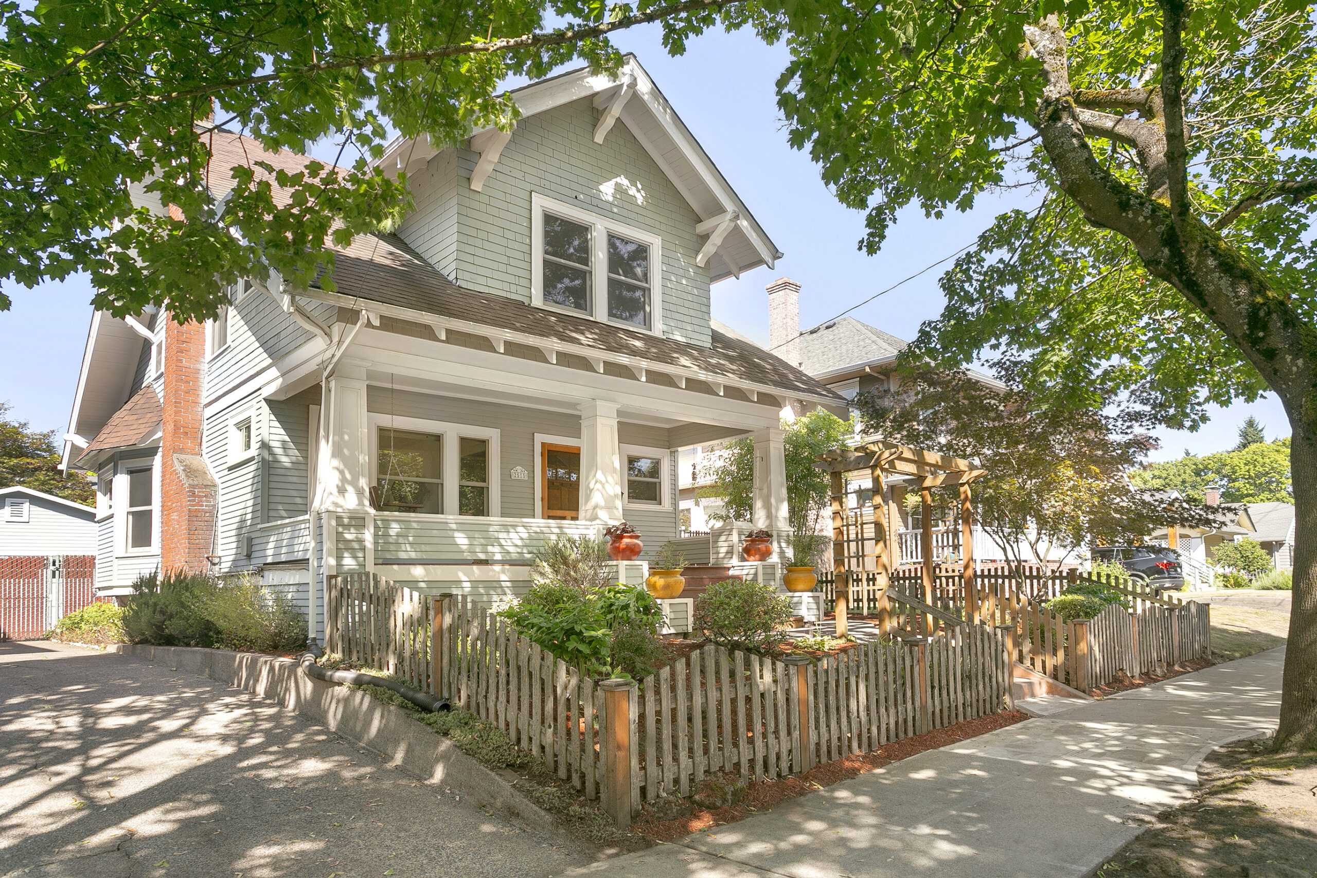 You Will Love This Grant Park/Hollywood Four Square