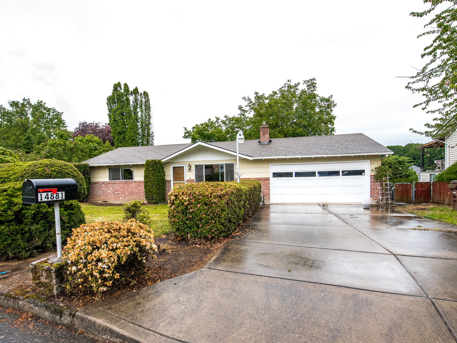 Easy to Love, One Level 1968 Ranch in Milwaukie