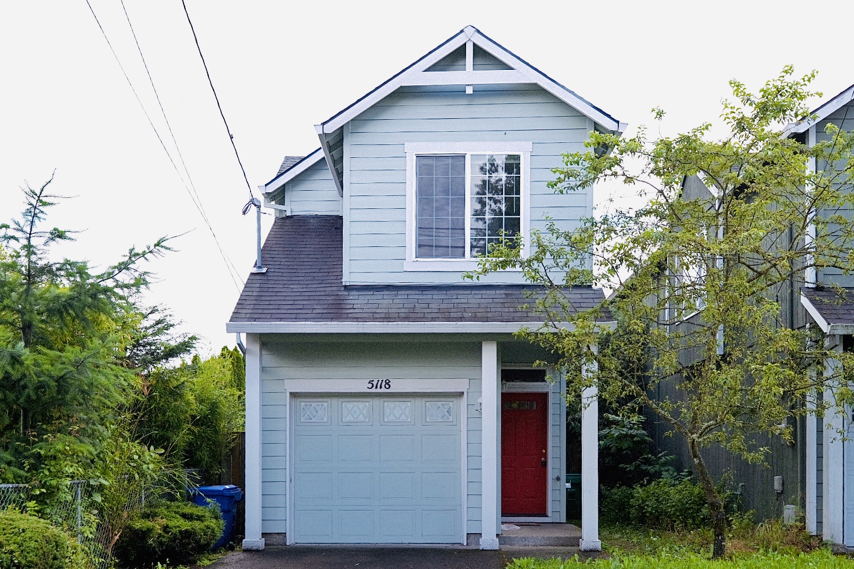Blissful in BrentwoodDarlington Living Room Realty