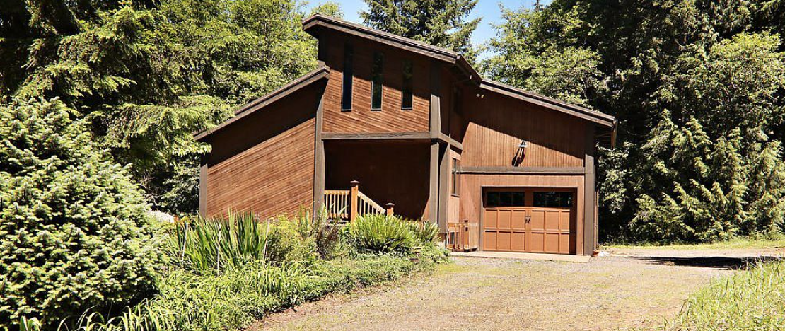 Just Sold! Mid-Century Mod Cabin
