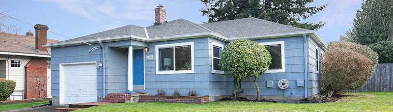 Just Listed! Light and Bright Rose City Bungalow