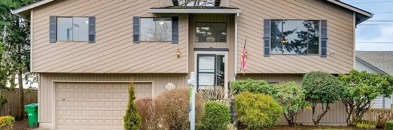 Just Sold- Gorgeous Gresham Getaway