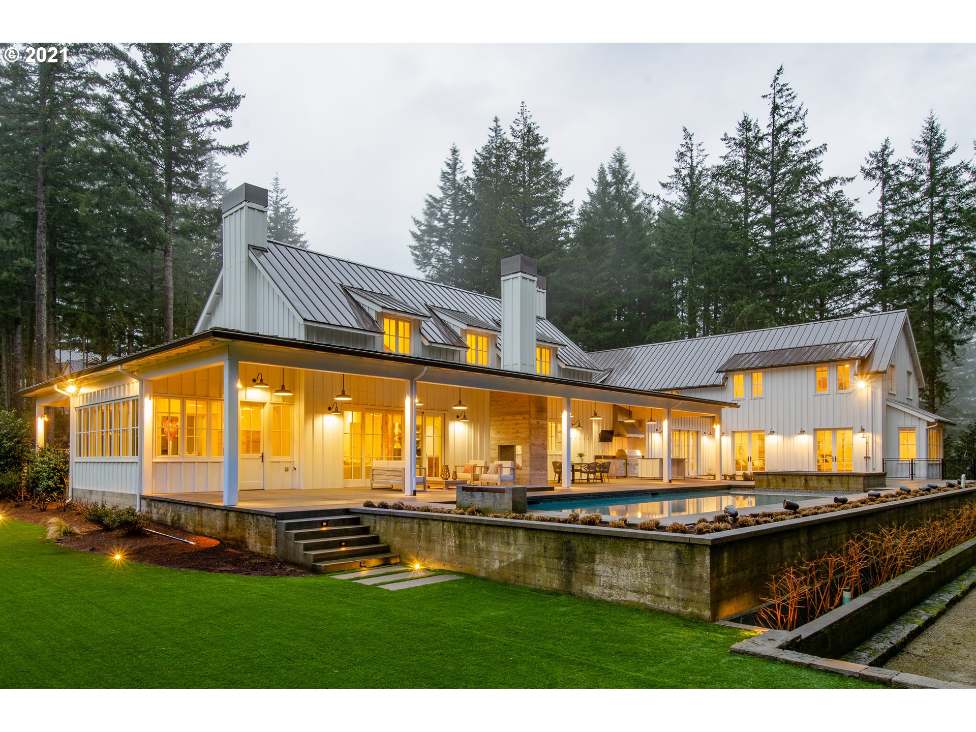 JUST SOLD 5350 NW RUBICON LN 3,900,000Gone in 5 days Living Room