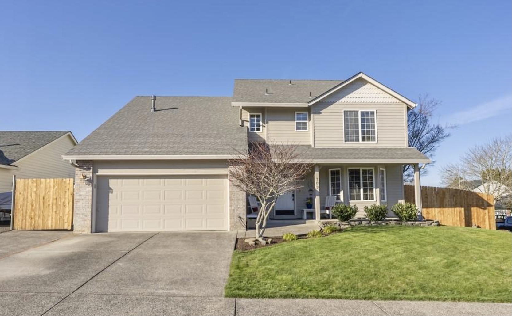 Just Sold in Vancouver WA "Felida" 3/2/1 2228 sqft for 501,000 Living Room Realty