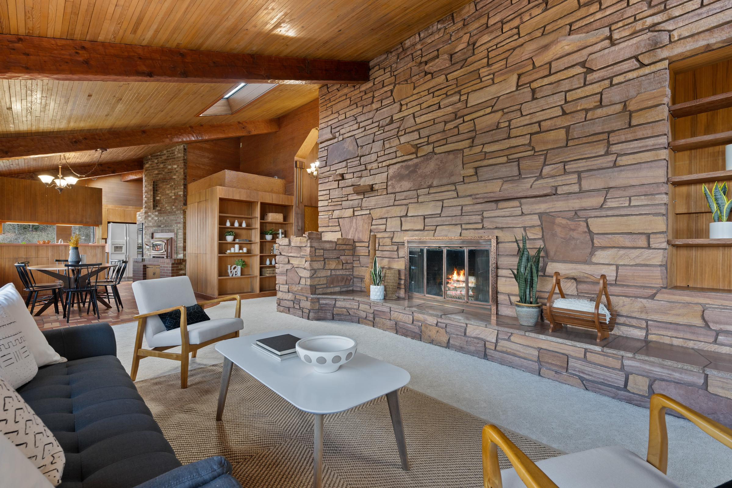 Corbett Mid-Century Home Swept Off the Market
