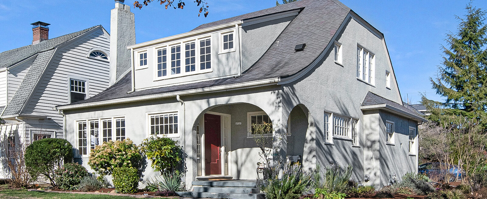 Just Listed! Classic Alameda!