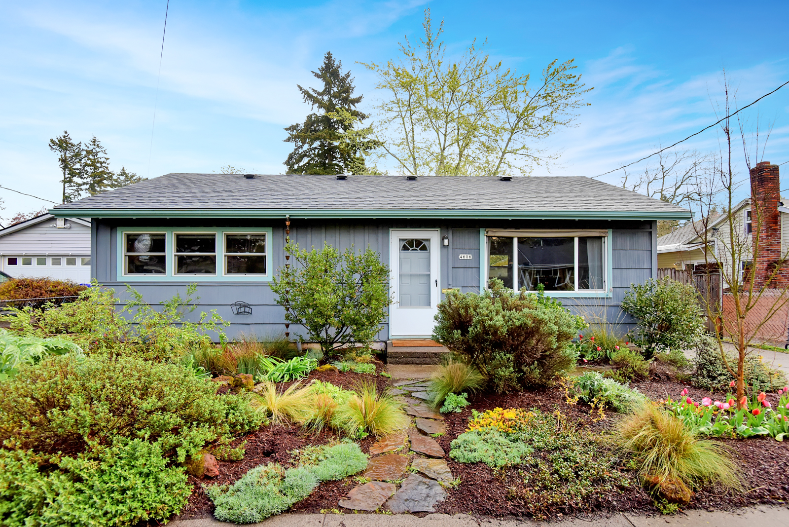 Just Listed // Pleasant Surprise Backyard Oasis in FoPo!
