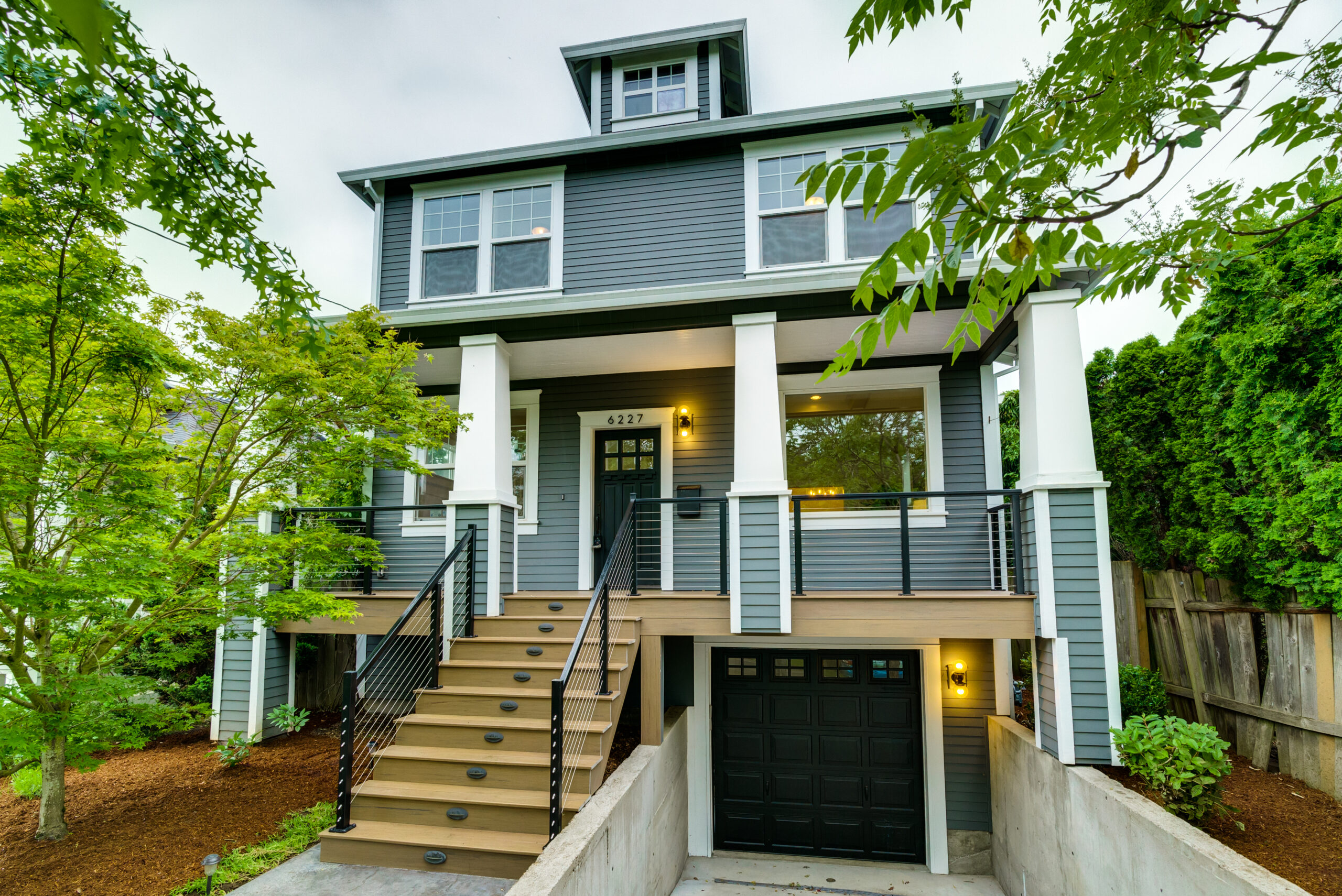 Just Listed! 6227 N Wilbur Ave