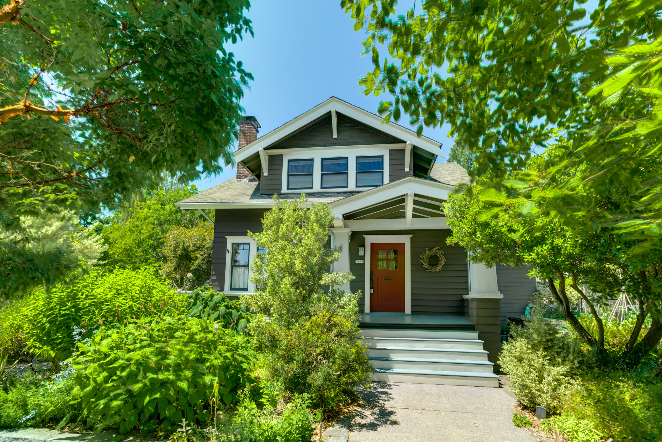 Just Listed! 3127 SE 33rd Ave