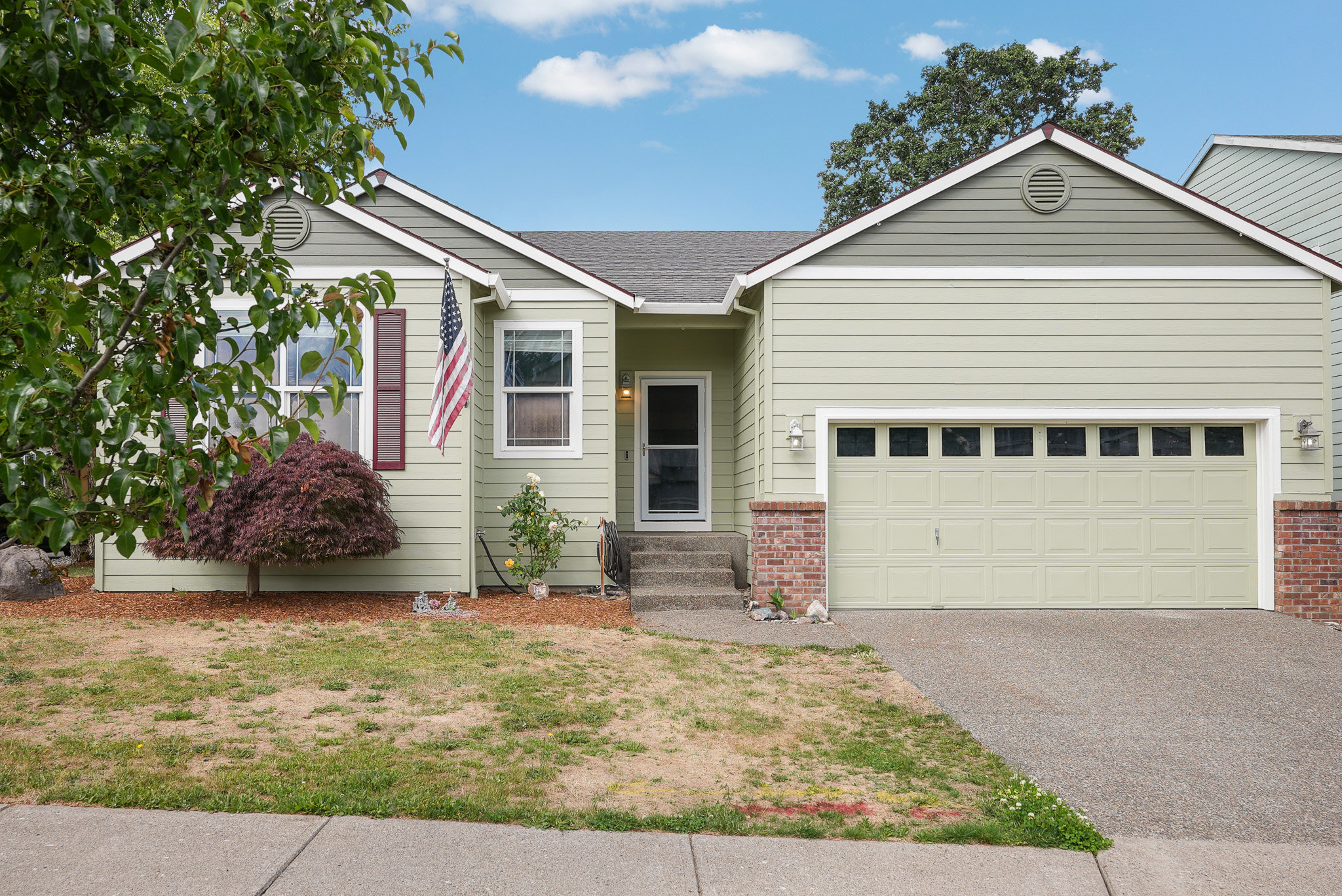 Settlers Point Beauty | $499,000 | 19446 S Prospector Terrace, Oregon City