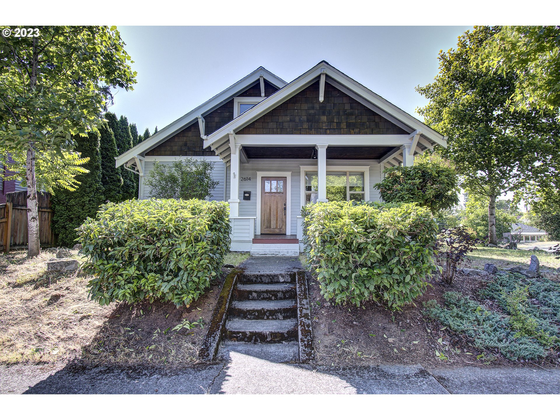 Savvy Buyers Score Beautiful Vancouver Home! - Living Room Realty