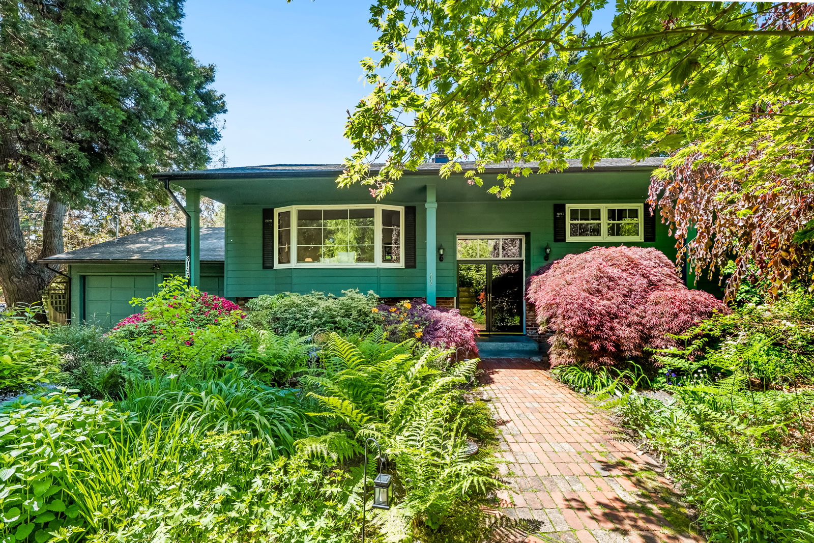 Passing Along That Unicorn Magic-Just Sold 8145 SW 87th - Living Room ...