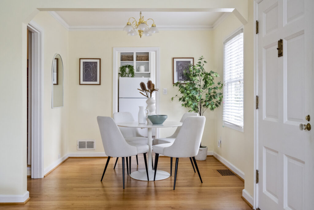 Aryne + Dulcinea with Living Room Realty, Portland, Oregon. Aryne Blumklotz, Buyers, Dulcinea Myers-Newcomb, Sellers, aryneanddulcinea.com