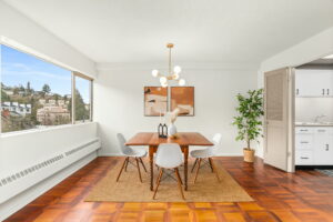16-web-or-mls-2323-sw-park-pl-300x200.jpg