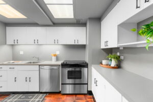 20-web-or-mls-2323-sw-park-pl-300x200.jpg