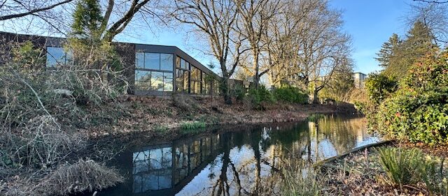 Darling Downtown Milwaukie for your Consideration